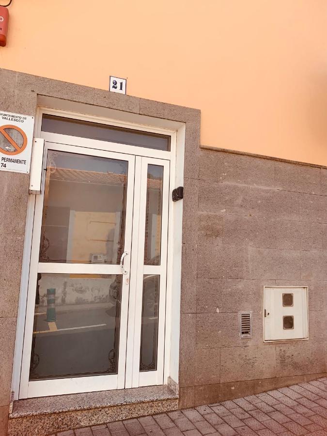 Viviendas Vacacionales En El Centro De Valleseco Bagian luar foto